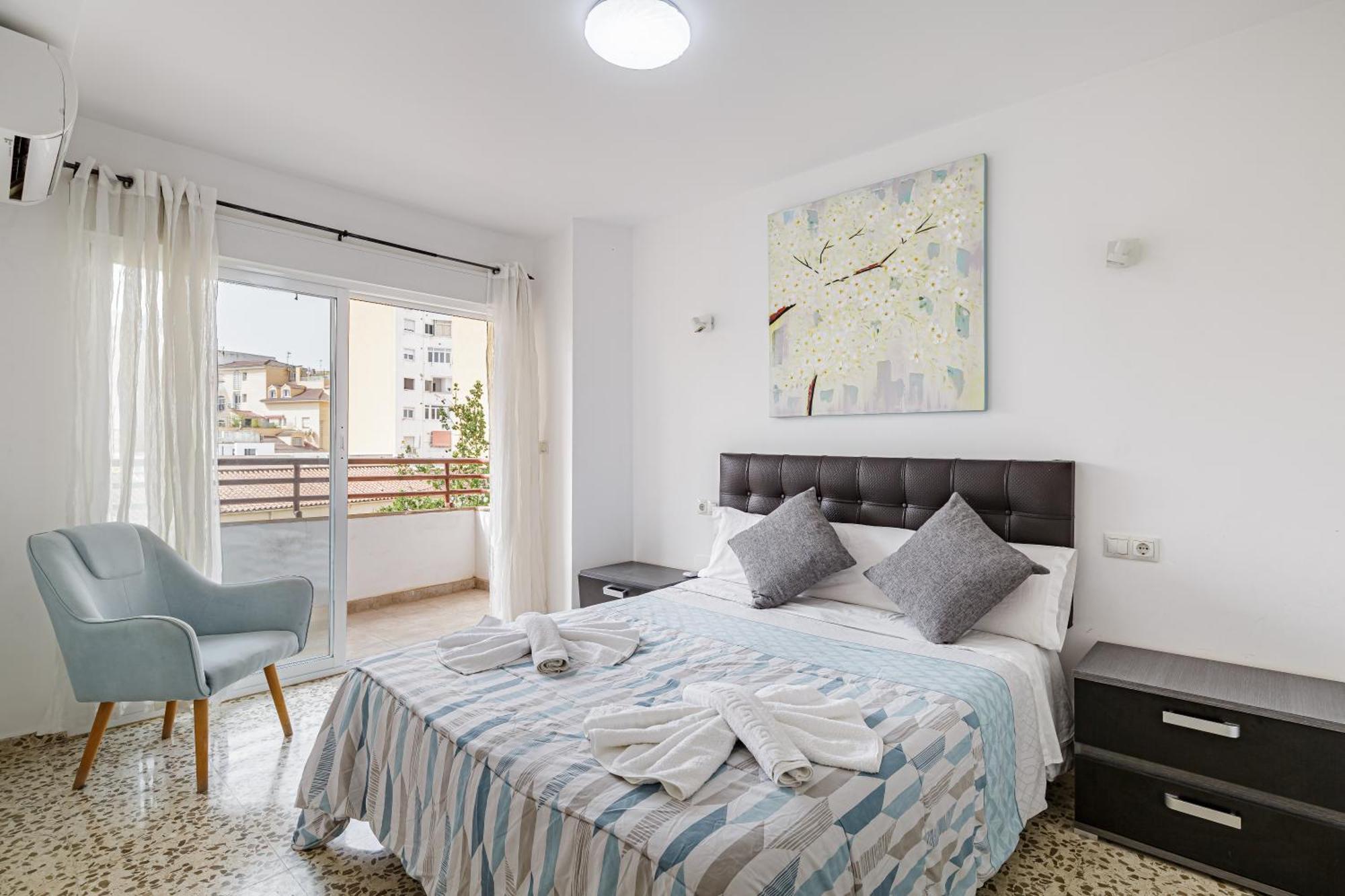 Ferienwohnung Piso Amplio Cerca Del Centro De Malaga Capital Exterior foto